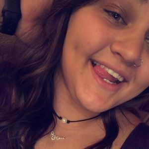 Meet your Posher, Anabel